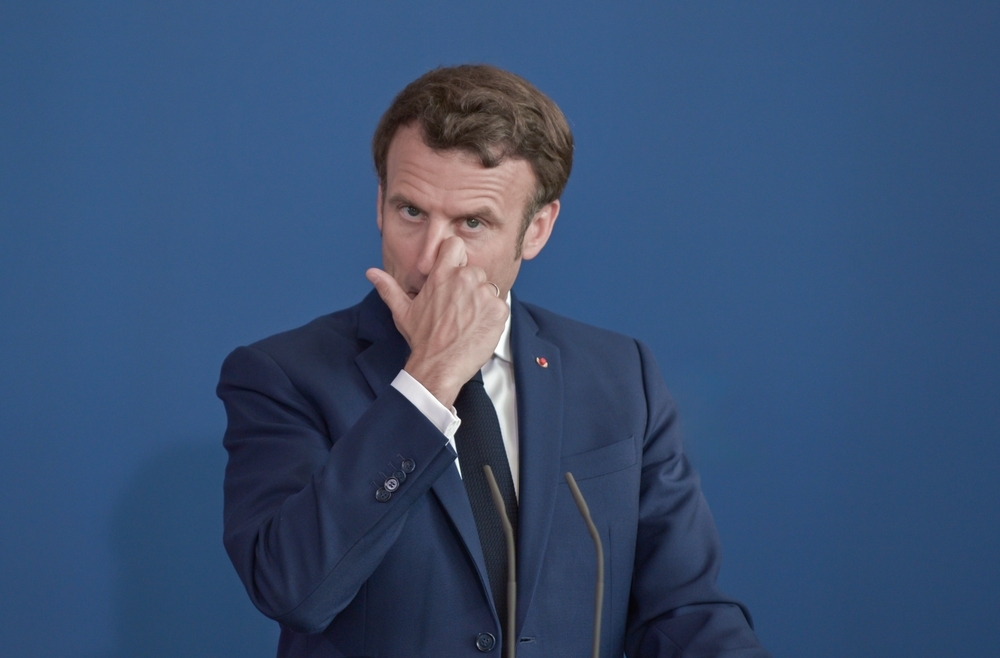 Fransa Cumhurbaşkanı Emmanuel Macron, Avrupa Komisyonu’nu gençlerin sosyal medya yasağını desteklemeye çağırıyor
